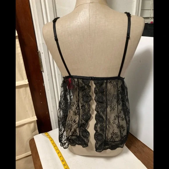 Victoria Secrets medium - Picture 2 of 6